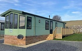 Immaculate 2-Bed Static Caravan At Monrieth