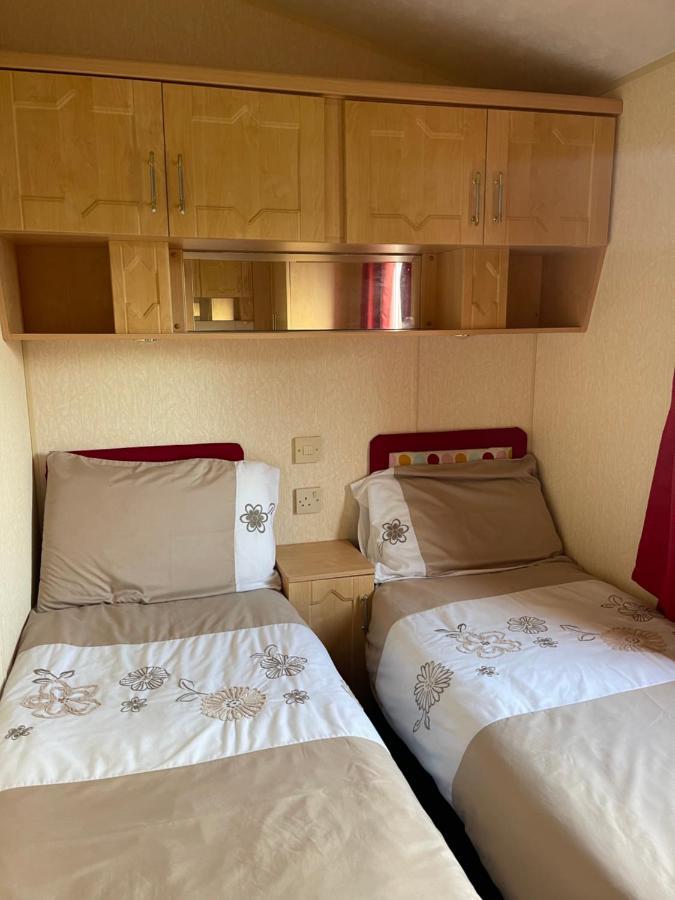 Immaculate 2-Bed Static Caravan At Monrieth Newton Stewart Exterior photo