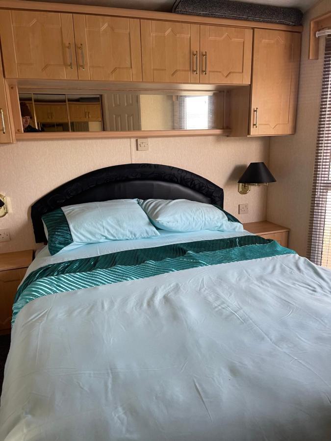 Immaculate 2-Bed Static Caravan At Monrieth Newton Stewart Exterior photo